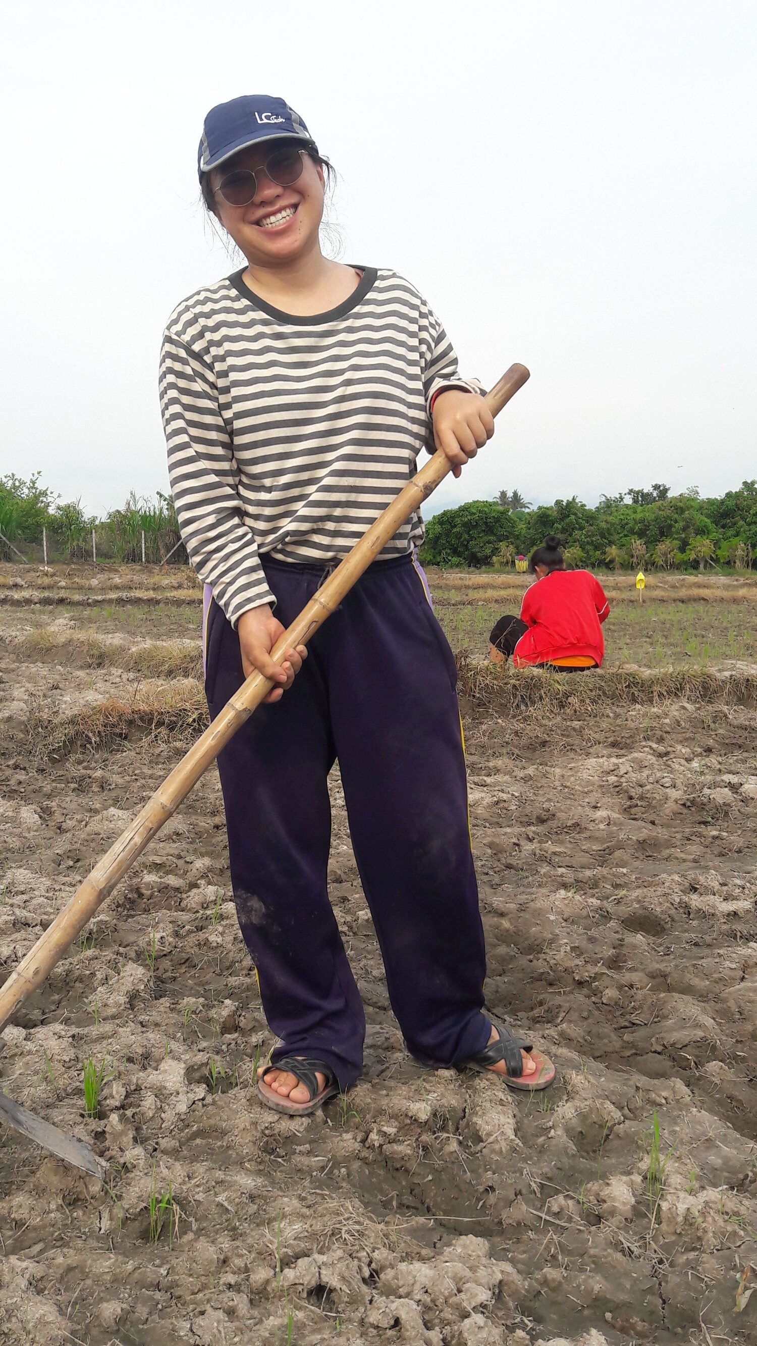 Saro--Helping-my-parent-planting-rice-%281%29.jpg
